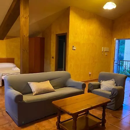 Casa Aurora By Ben-car Para Grupos De 12 O Mas Personas Burgohondo